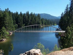 Engineer's concept for a pedestrian bridge over Wagon Creek on the Lake Siskiyou trail.